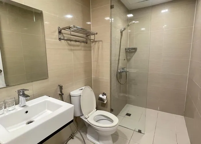 Venice Luxe Stay, Type, King Bed, 65 Tv-netflix 40平方四人公寓 厨具齐全3 Guests Only Manila